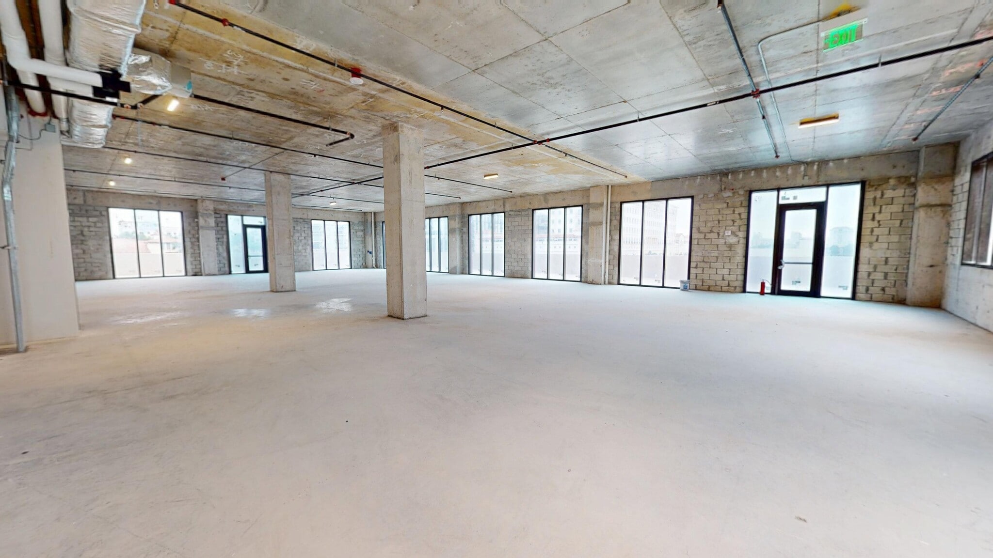 4225 Ponce de Leon Blvd, Coral Gables, FL for lease Interior Photo- Image 1 of 13