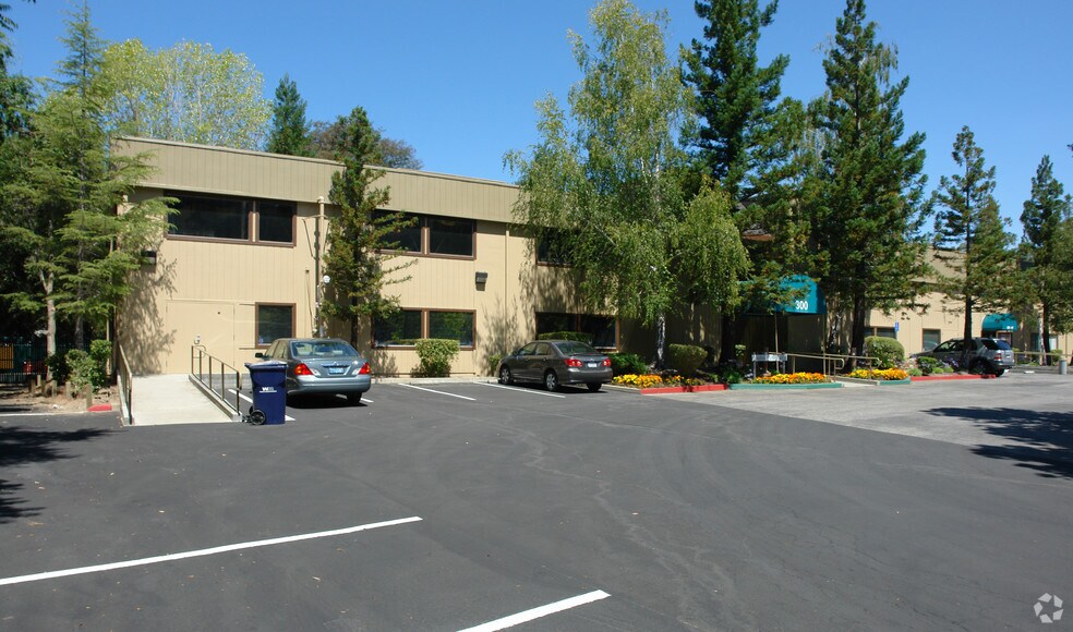 300 El Pueblo Rd, Scotts Valley, CA for lease - Primary Photo - Image 1 of 14