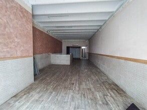 Office/Retail in Sant Sadurní d'Anoia, Barcelona for lease Interior Photo- Image 2 of 6