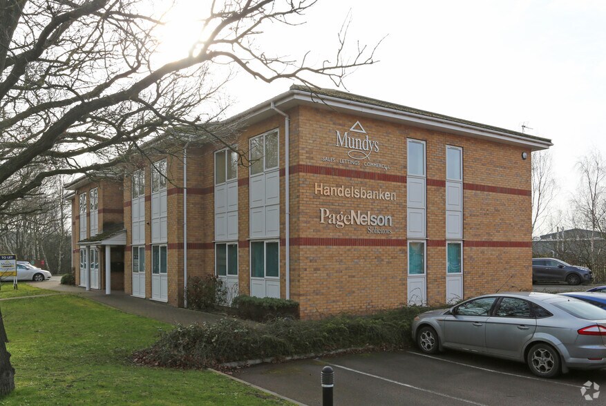 Doddington Rd, Lincoln à louer - Photo du bâtiment - Image 2 de 4