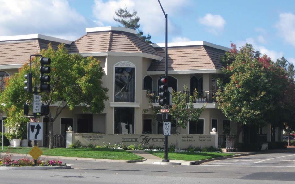 4 Main St, Los Altos, CA à louer Photo du bâtiment- Image 1 de 8