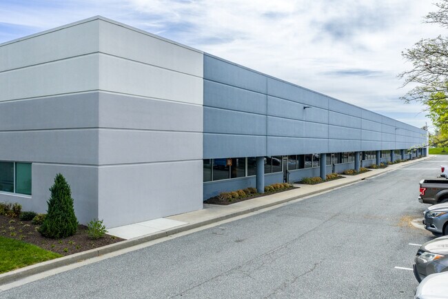 Plus de détails pour 8230 Preston Ct, Jessup, MD - Industriel à louer
