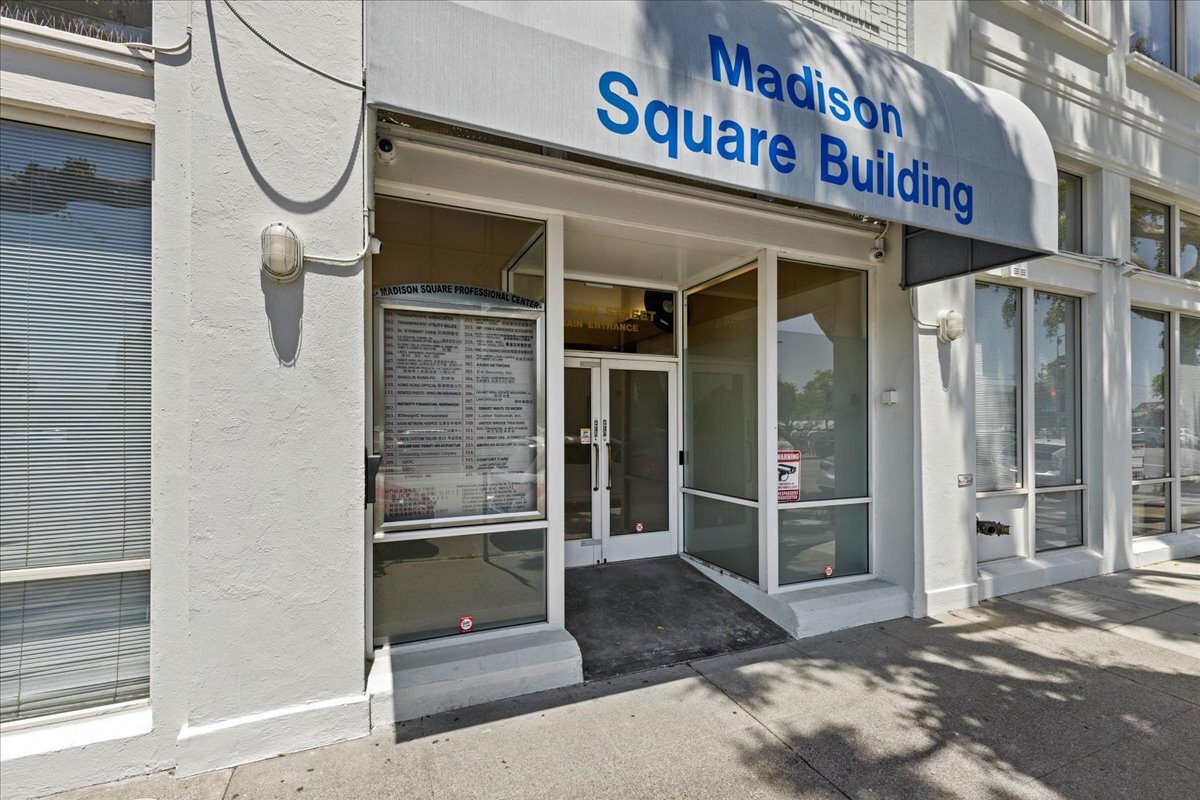 212 9th St, Oakland, CA 94607 - Unité 401 -  - Photo intérieure - Image 1 of 17