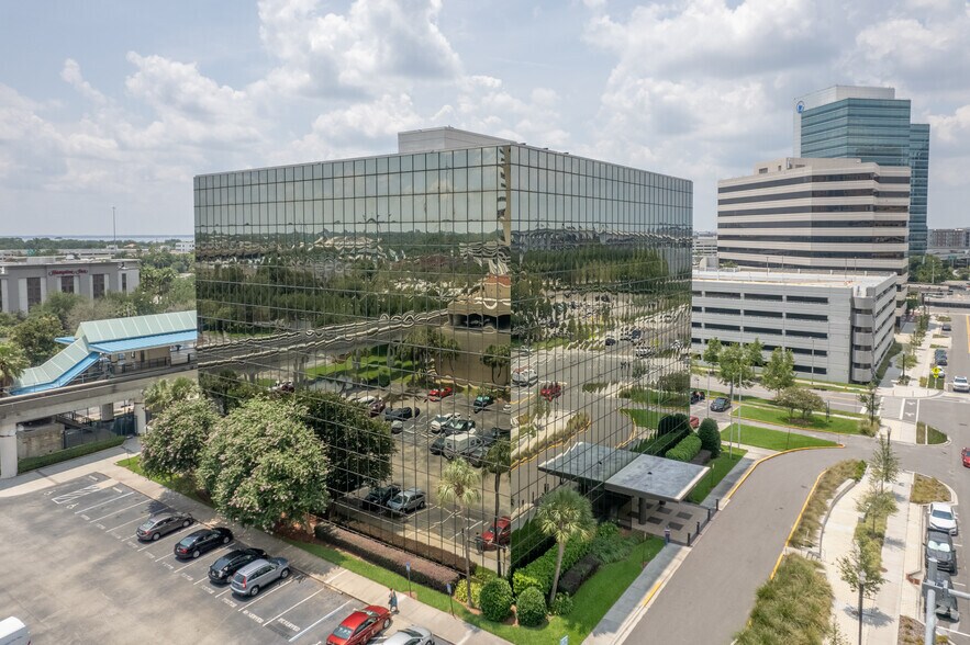 1300 Riverplace Blvd, Jacksonville, FL à louer - Photo du bâtiment - Image 3 de 6