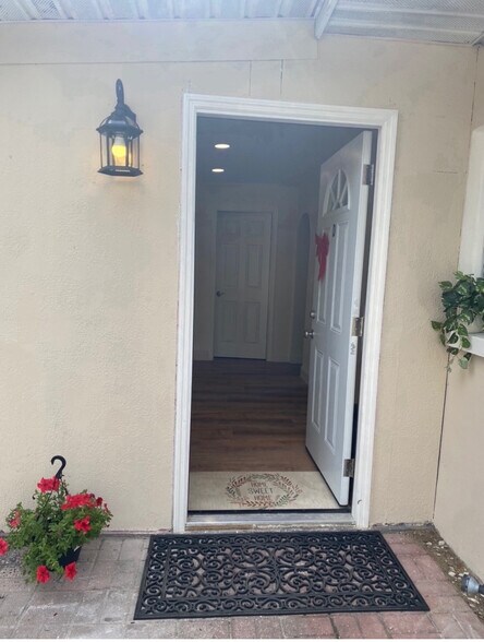 405 S Orion Ave, Clearwater, FL à vendre - Photo du bâtiment - Image 2 de 36
