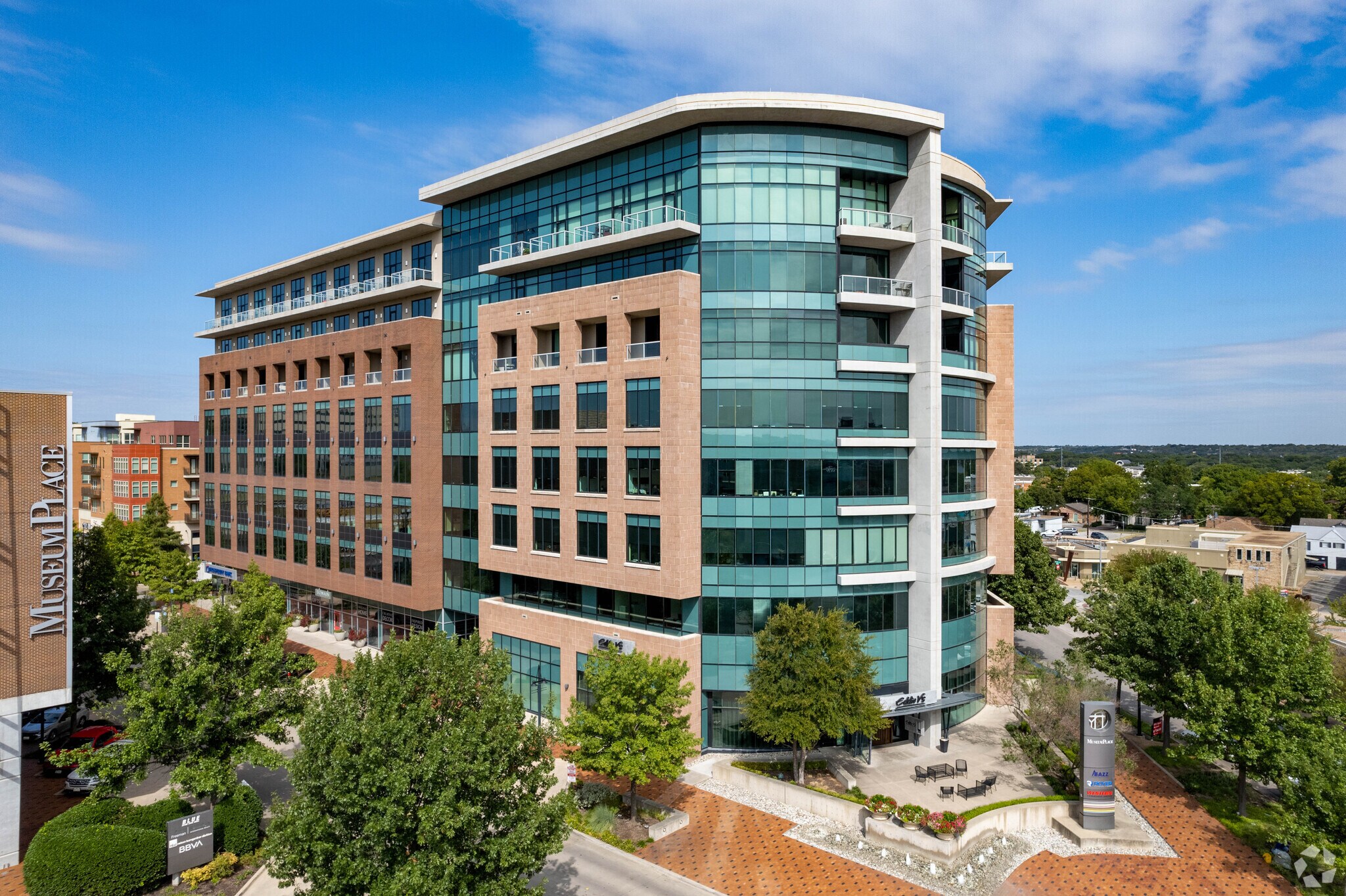 W 7th St, Fort Worth, TX for lease Building Photo- Image 1 of 16