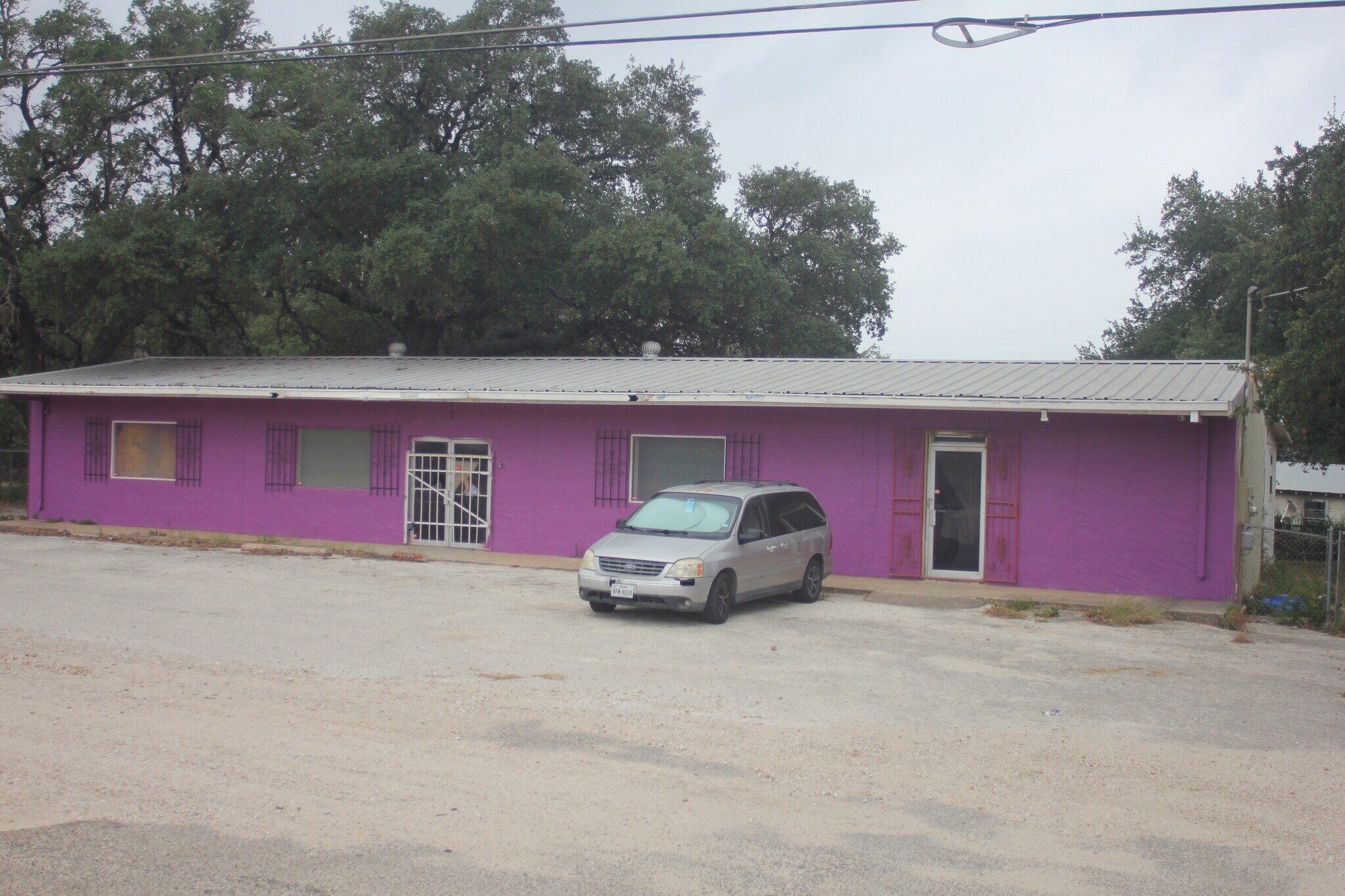 22745 Highway 16 S, Von Ormy, TX à vendre Photo principale- Image 1 de 1