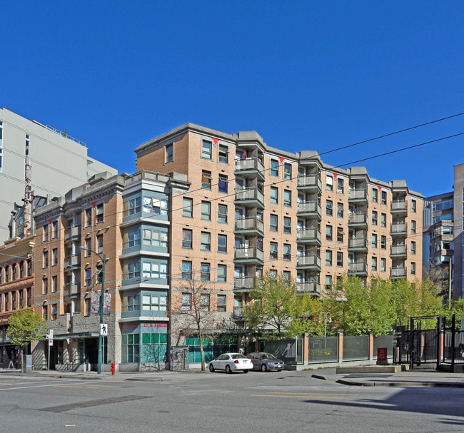 More details for 27 W Pender St, Vancouver, BC - Retail for Lease
