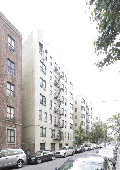 1860 Morris Ave, Bronx, NY for sale - Building Photo - Image 2 of 4
