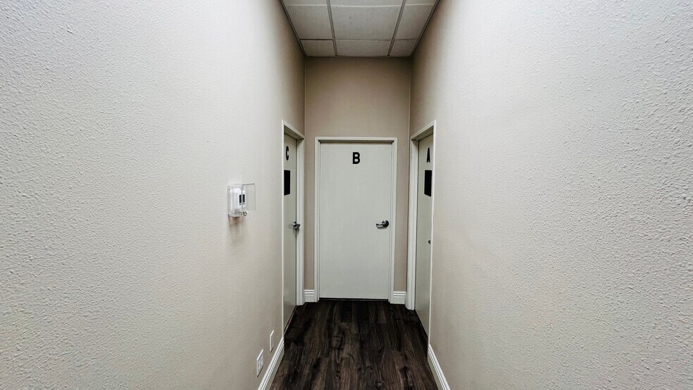 15447 Anacapa Rd, Victorville, CA à louer - Photo intérieure - Image 2 de 28