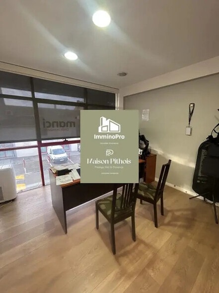 Bureau dans Ollioules à louer - Photo intérieure - Image 2 de 7