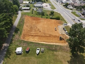 515 W US Hwy 19 ByPass E, Burnsville, NC - Aerial  map view