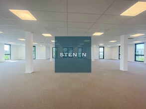 Office in Aix-en-Provence for lease Interior Photo- Image 1 of 6