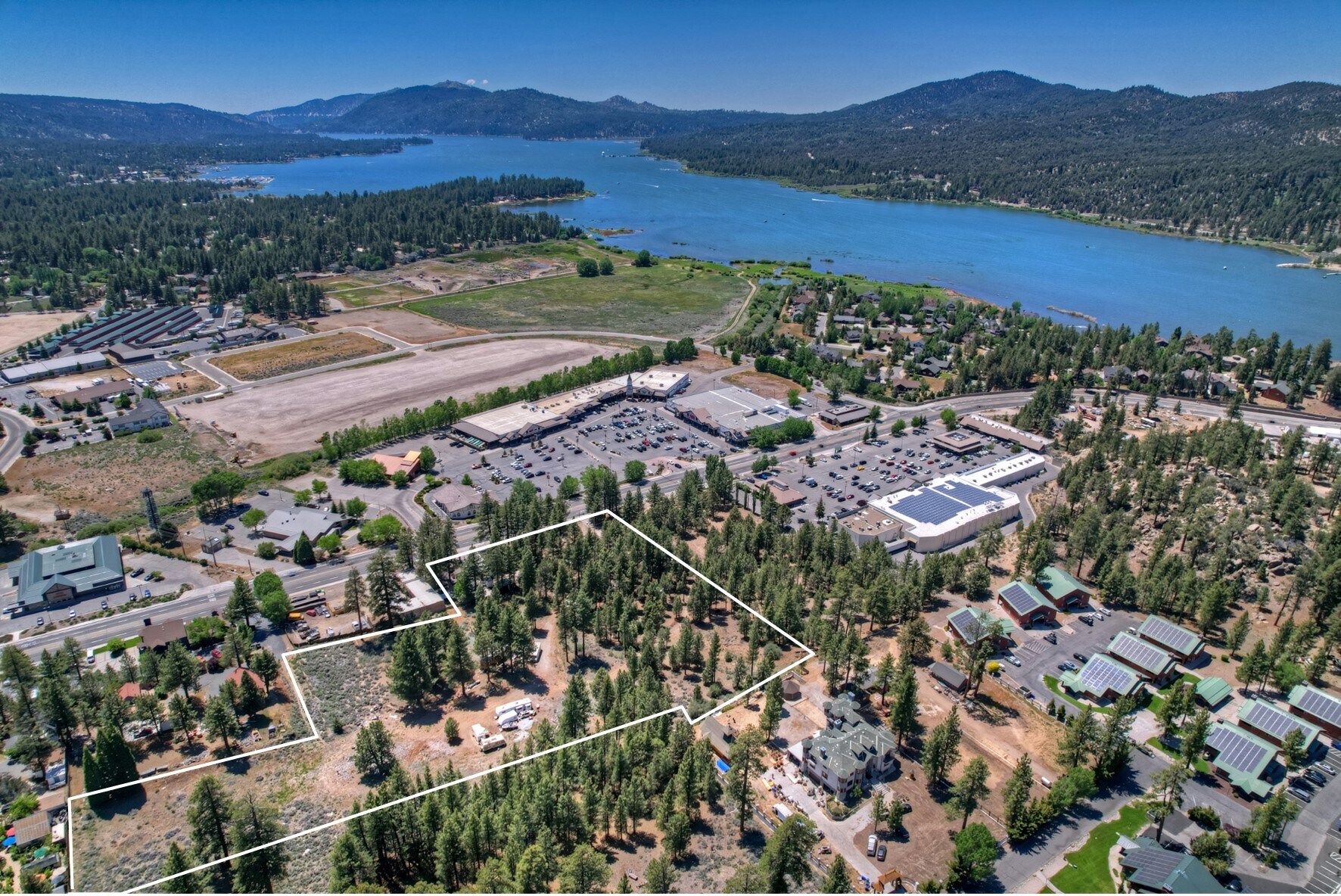 42165 Big Bear Blvd, Big Bear Lake, CA à vendre Aérien- Image 1 de 26