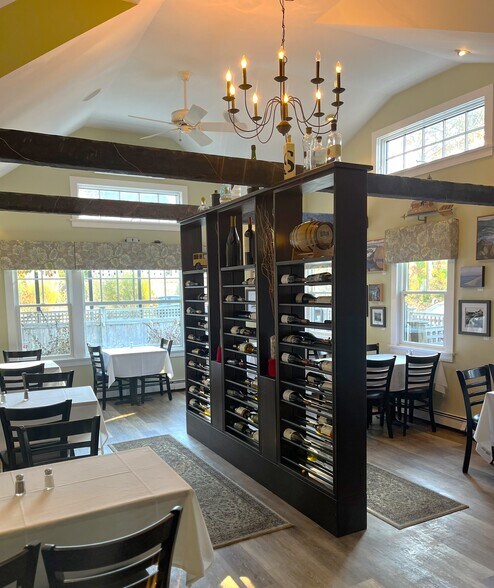 23 West Rd, Orleans, MA à vendre - Photo du bâtiment - Image 3 de 9