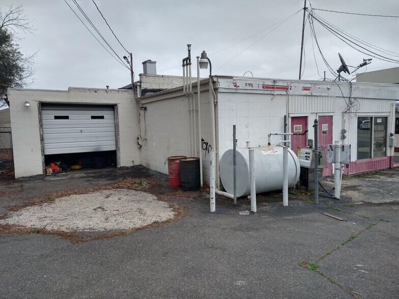 405 E Clements Bridge Rd, Runnemede, NJ à louer - Photo du bâtiment - Image 3 de 10