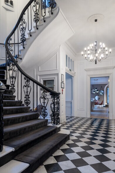 25 Green St, Londres à louer - Photo du bâtiment - Image 3 de 8