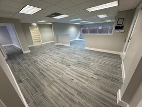 5610-5613 Southwest Fwy, Houston, TX for lease Building Photo- Image 1 of 19