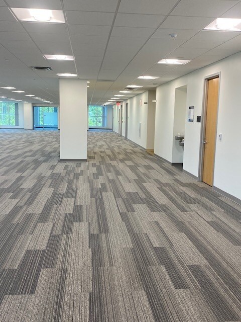 8041 Arco Corporate Dr, Raleigh, NC for lease Interior Photo- Image 1 of 4