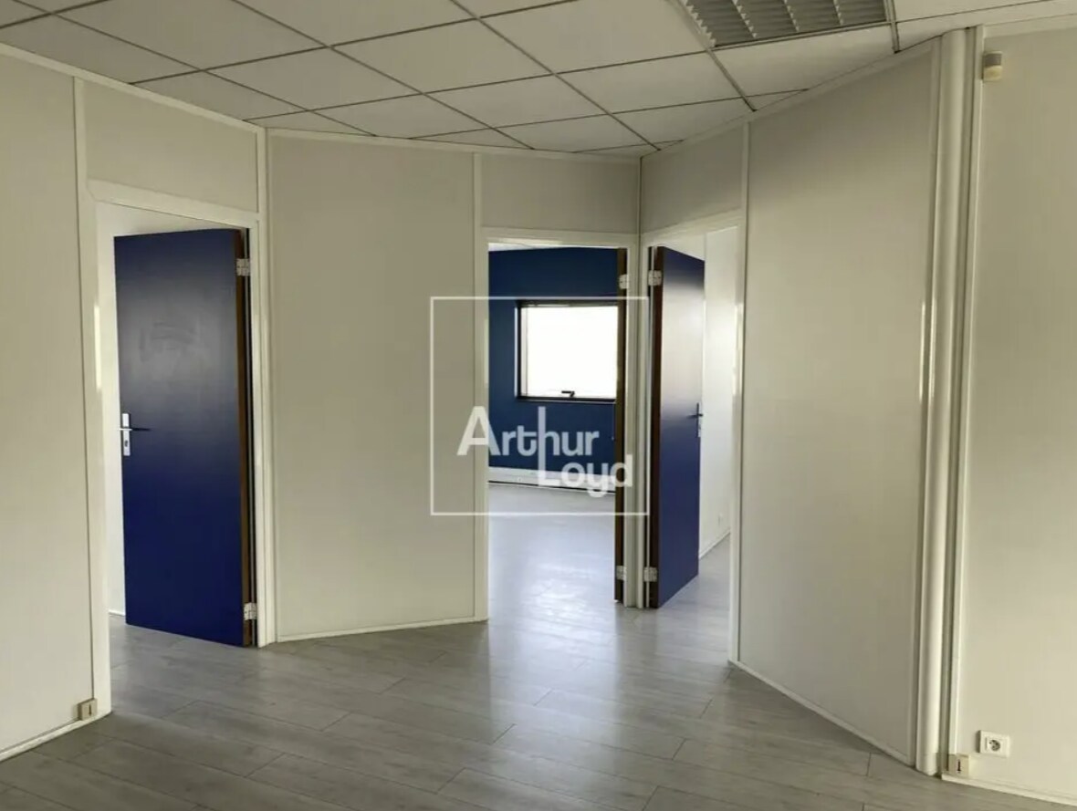 Bureau dans Chilly-Mazarin à louer Photo intérieure- Image 1 de 3