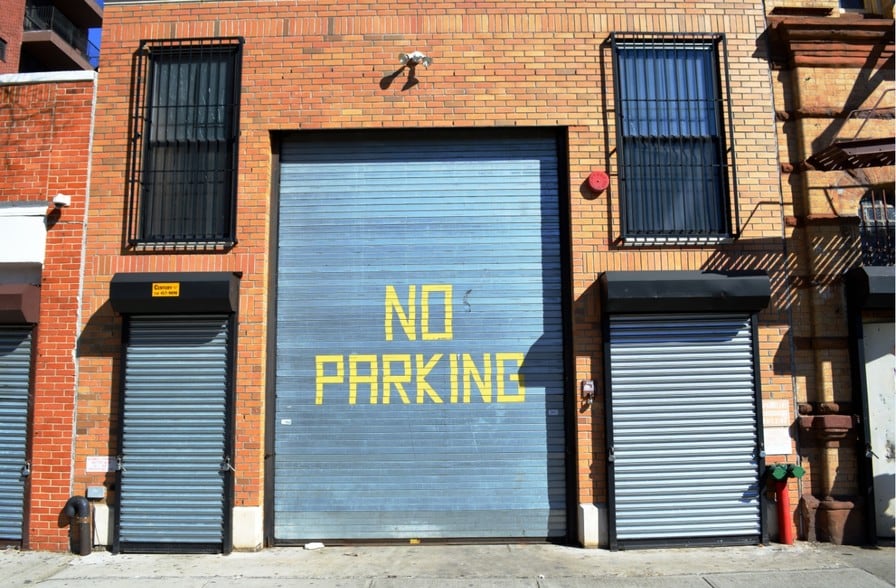 211 E 121st St, New York, NY for lease - Building Photo - Image 3 of 10