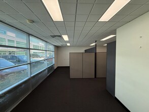 3 Westside Ave, Port Melbourne for lease Interior Photo- Image 2 of 3