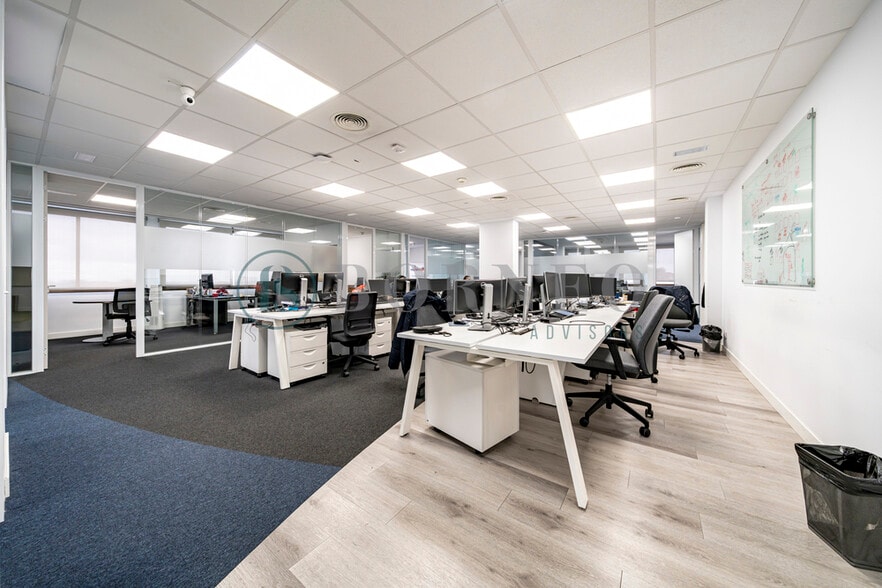 Calle de Agustín de Foxá, 25, Madrid, Madrid for lease - Interior Photo - Image 3 of 13