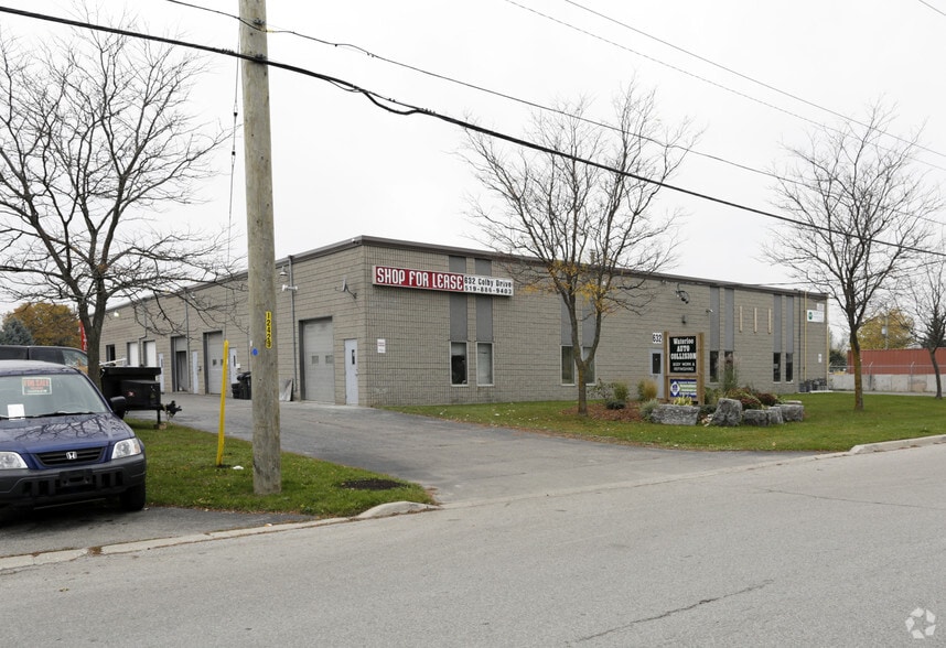 632 Colby Dr, Waterloo, ON à vendre - Photo du bâtiment - Image 2 de 4