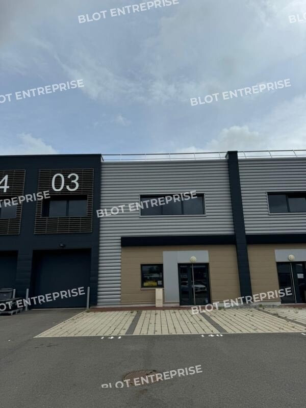 Industrial in Cesson-Sévigné for lease Building Photo- Image 1 of 9