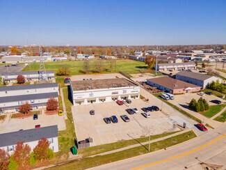 Plus de détails pour 1717 R.T. Dunn Dr, Bloomington, IL - Commerce de détail à vendre