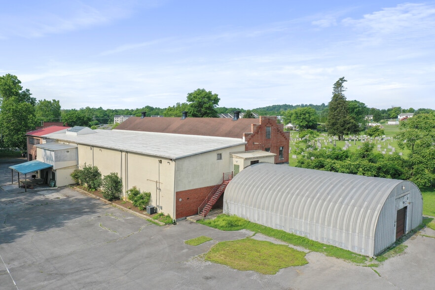 144 Runnymeade rd, Bunker Hill, WV for sale - Building Photo - Image 3 of 30