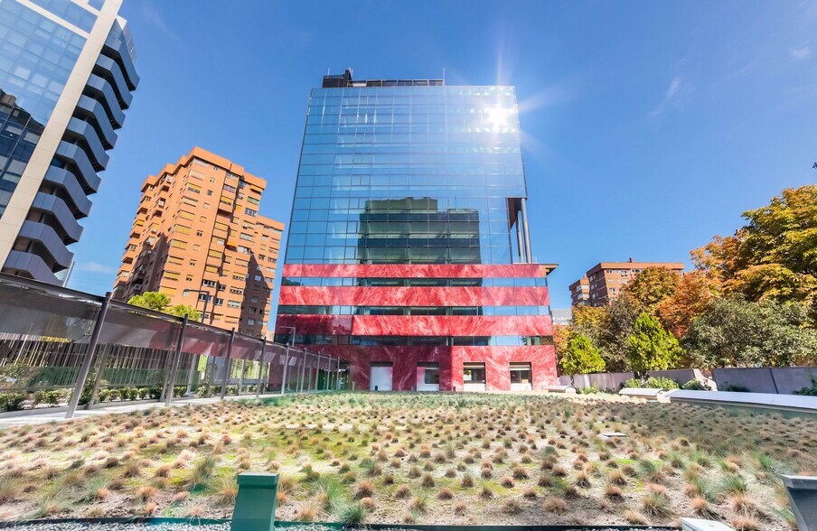 Avenida Burgos, 19, Madrid, Madrid for lease - Building Photo - Image 3 of 5