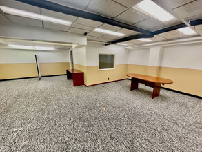 4180 W Broadway Ave, Robbinsdale, MN for lease Interior Photo- Image 1 of 12