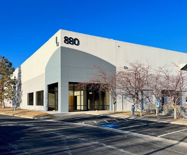 880 N Hills Blvd, Reno, NV for lease - Building Photo - Image 1 of 9