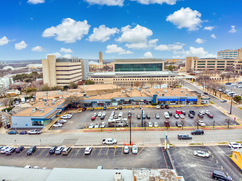 3409-3437 W 7th St, Fort Worth, TX for lease - Aerial - Image 2 of 24