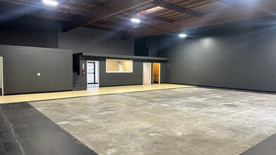 1022 W Gladstone St, Azusa, CA à louer Photo intérieure- Image 1 de 13