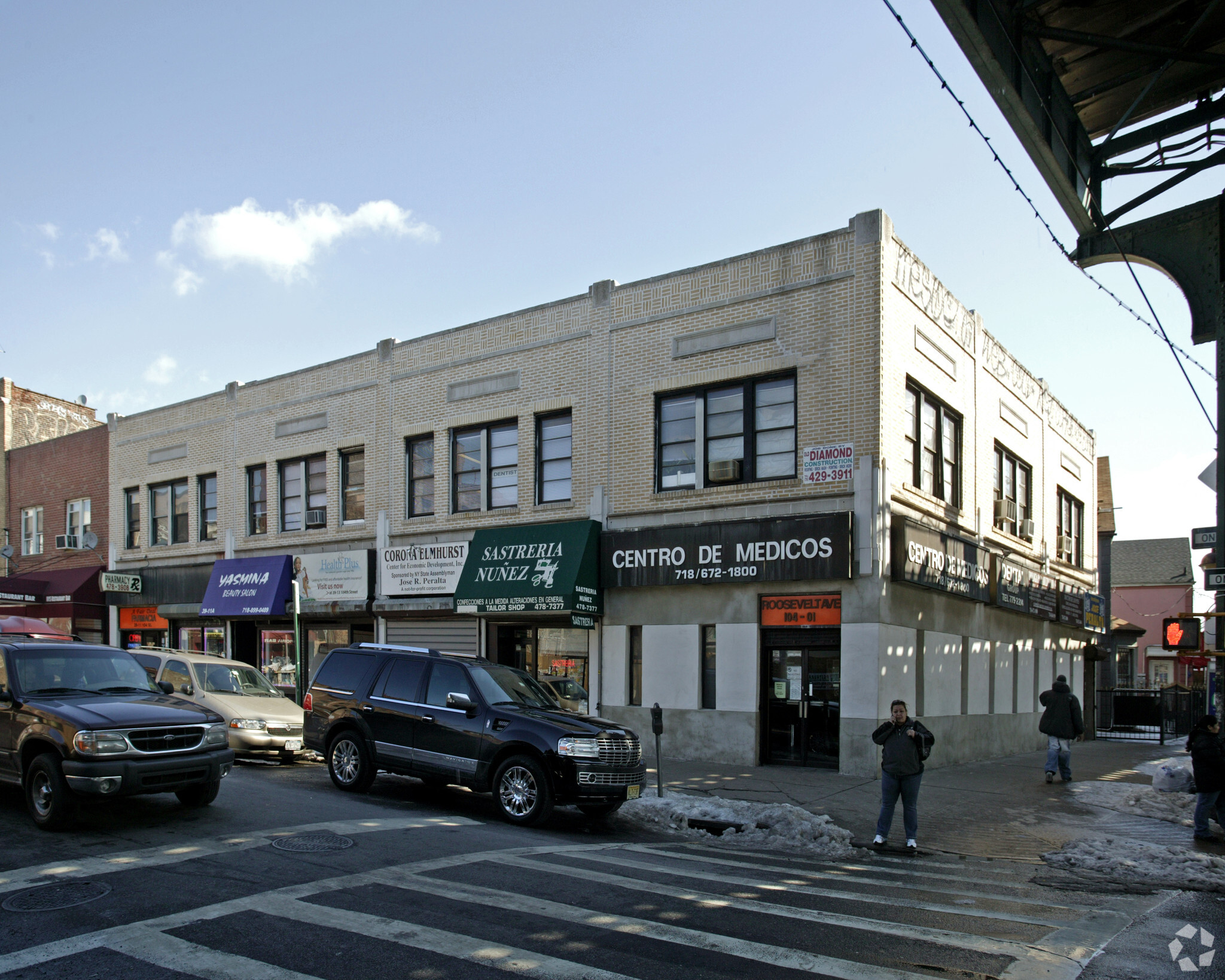 104-01 Roosevelt Ave, Corona, NY for lease Primary Photo- Image 1 of 4