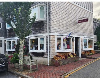 Plus de détails pour 21 Kelly st, Edgartown, MA - Vente au détail à louer