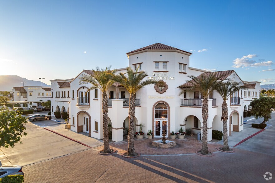 77564 Country Club Dr, Palm Desert, CA à vendre - Photo du bâtiment - Image 3 de 7