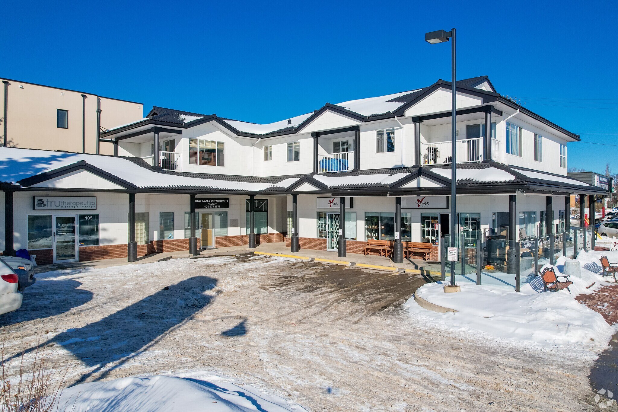 502 25th Ave NW, Calgary, AB à louer Photo principale- Image 1 de 14