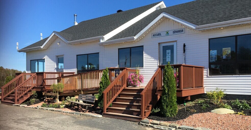 300-302 Rt 297 S, Saint-Damase-De-Matapédia, QC à vendre - Photo principale - Image 1 de 9