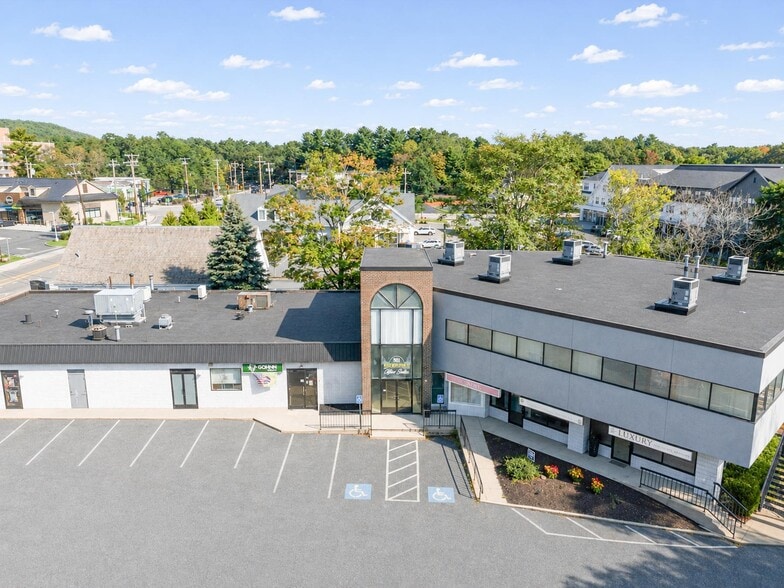 861 Edgell Rd, Framingham, MA for sale - Building Photo - Image 2 of 15