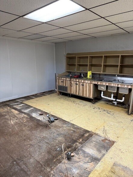 23 N Main St, Masontown, PA à louer - Photo intérieure - Image 3 de 4