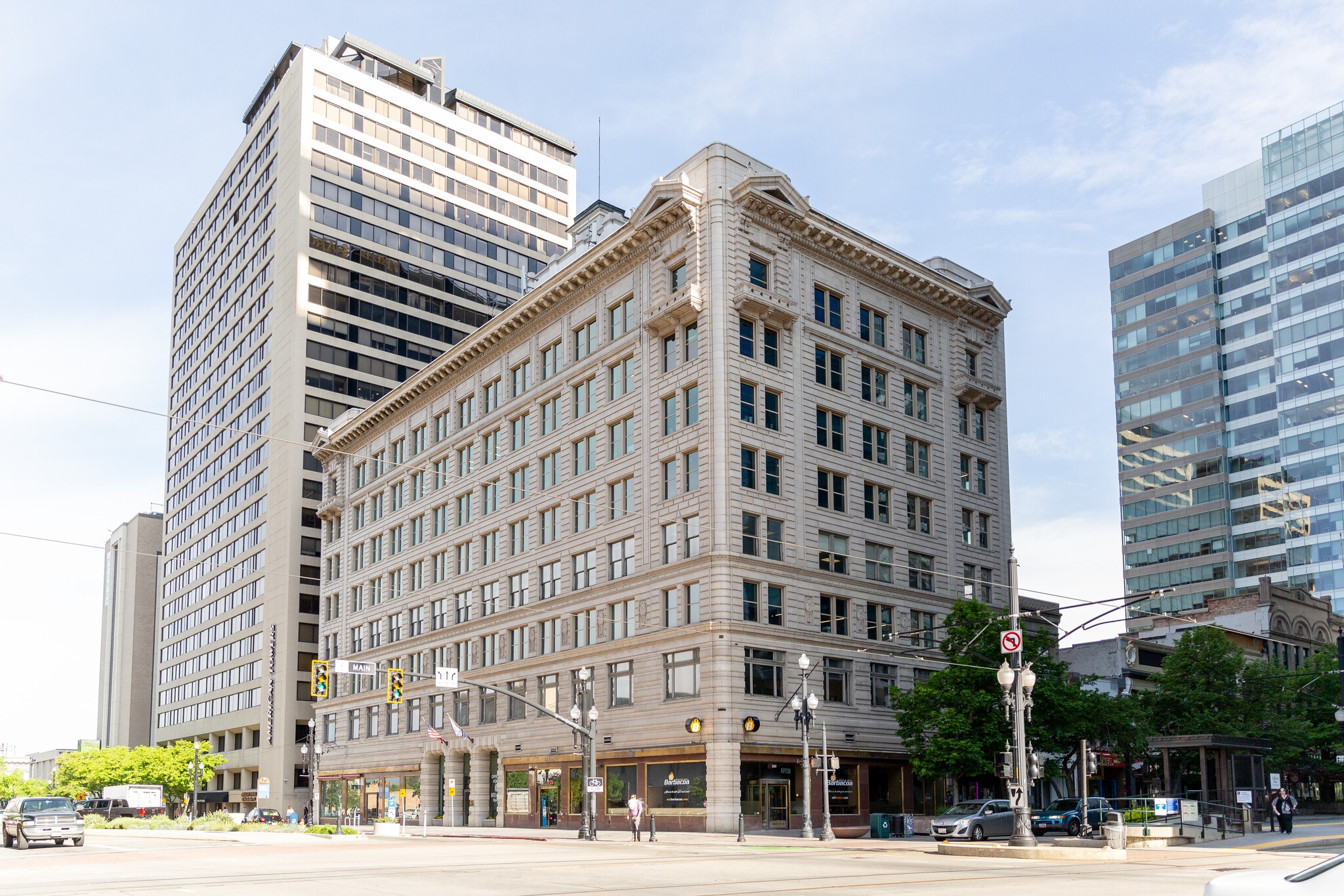 10 W Broadway, Salt Lake City, UT à louer Photo principale- Image 1 de 23