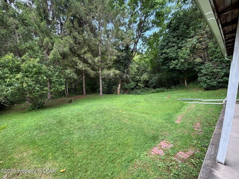 12 Hill St, Glen Lyon, PA for sale - Building Photo - Image 3 of 25