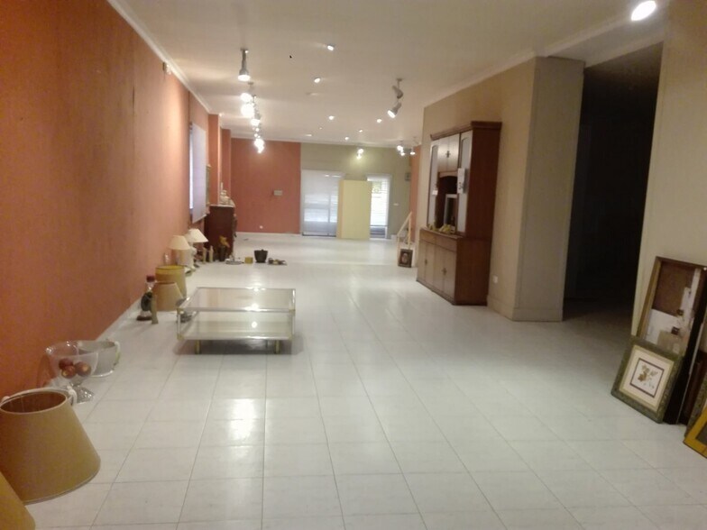 Retail in MONÒVER, Alicante for sale - Interior Photo - Image 2 of 8