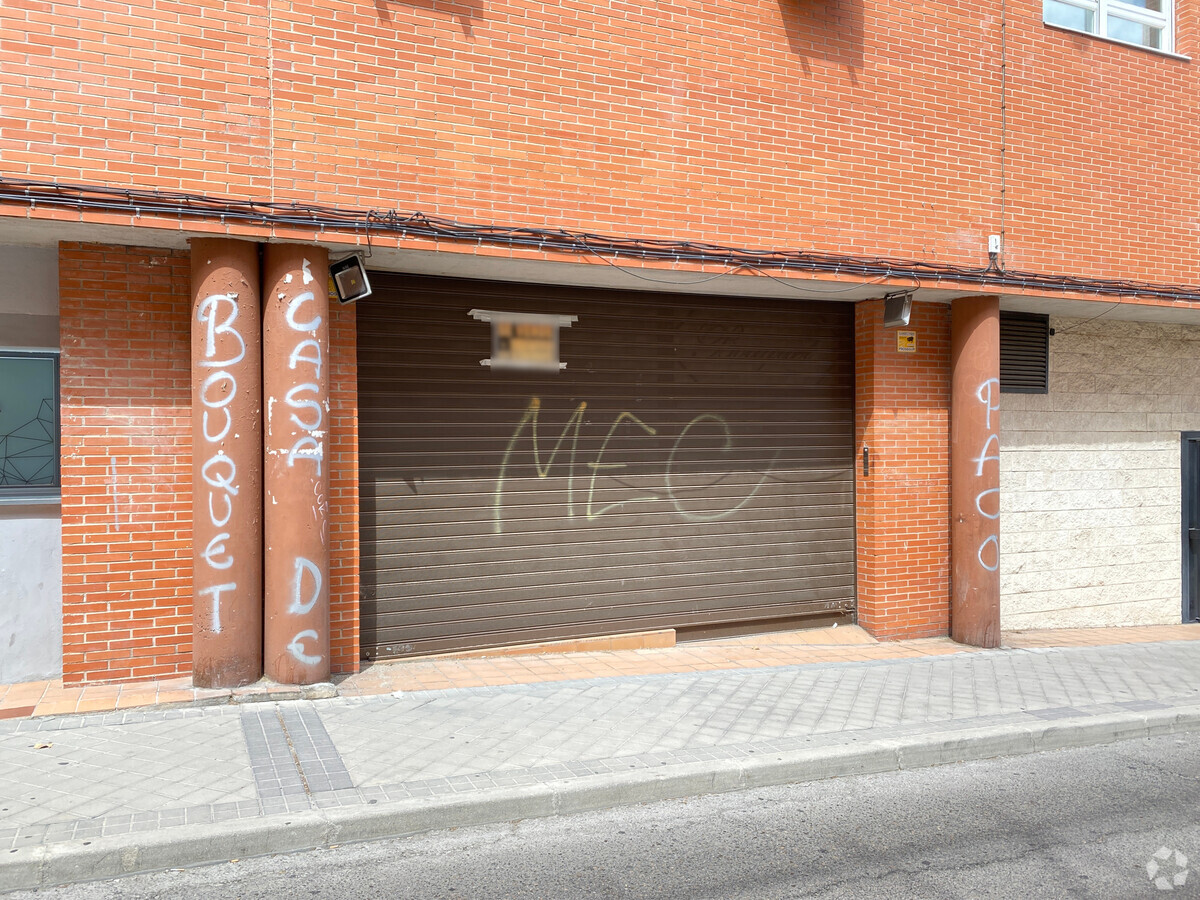 Calle De Rosario Romero, 23, Madrid, MAD 28029 - Unit Puerta 03 -  - Interior Photo - Image 1 of 2