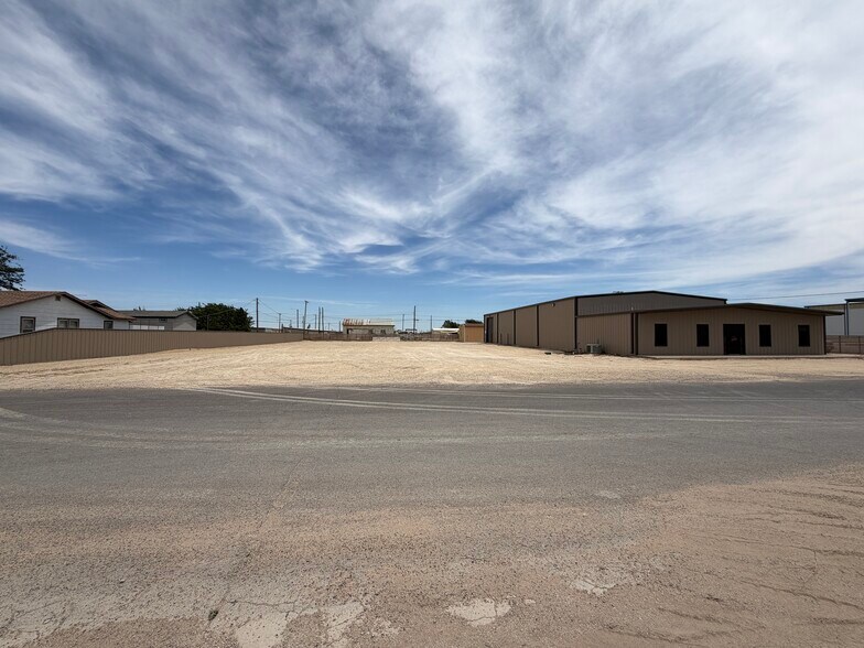 2012 46th St, Odessa, TX à louer - Photo du bâtiment - Image 3 de 11