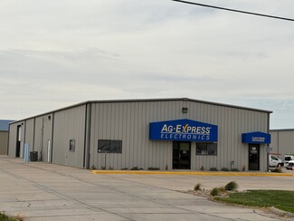 Plus de détails pour 308 Claude Rd, Grand Island, NE - Industriel à vendre