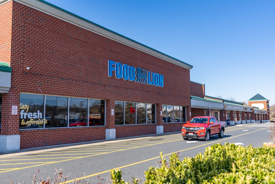 2500-2562 W Pulaski Hwy, North East, MD for lease - Building Photo - Image 2 of 9